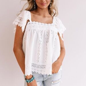Coco + Jaimeson • CABANAS IN CABO CROCHET TOP IN WHITE